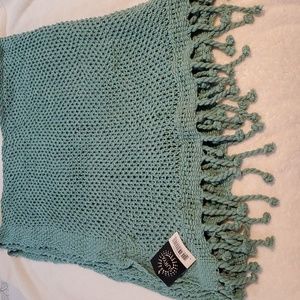 New teal throw.